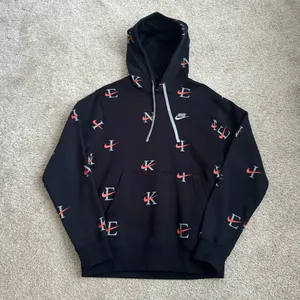 Men’s black Nike hoodie  thumbnail 1