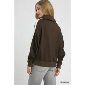 ✨NWT Umgee‎ Color Block Polo Sweatshirt thumbnail 3