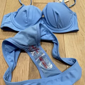 NWT Cabana Del‎ Sol Underwire Bra Style Bathing Suit 2 piece Cheeky Bikini Sz XS thumbnail 3