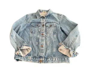 Classic Y2K Light Wash Denim Trucker Jacket Size L thumbnail 1