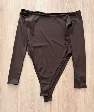 Boohoo Long Sleeve Bodysuit thumbnail 1