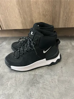 Nike City Classic Women's Lace-up Sneaker Boots Winter Snow Boots Black Size 7 thumbnail 11