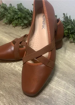 Cinak Women's Cognac Cross-Strap Low Block Heel Flats Size 6.5 thumbnail 1
