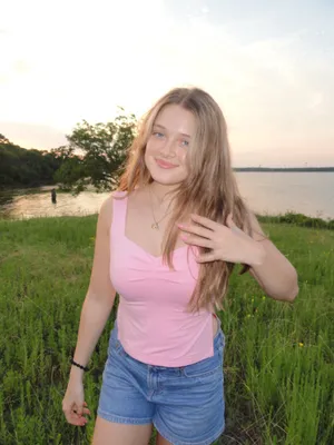 pink top thumbnail 4