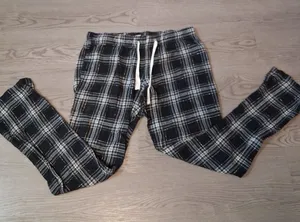 Old Navy plaid flannel pjs' pajamas pants in black, white and gray size small. thumbnail 1