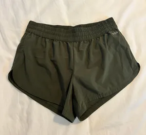 DICK'S Sporting Goods Athletic Shorts thumbnail 1