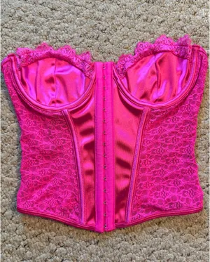 Hot pink corset thumbnail 1