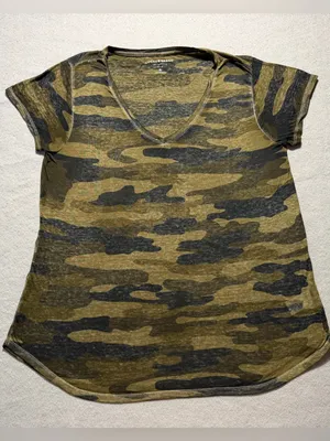 Lucky Brand Women’s XL Camo V-Neck T-Shirt Green Short Sleeve Curved Hem thumbnail 3