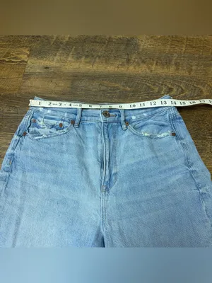 American Eagle Baggy Jeans Women’s 8 Distressed High Rise Light Blue Denim thumbnail 4
