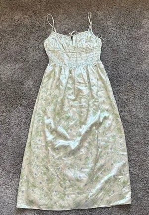 Astr Light Green Floral Smocked Midi Dress thumbnail 1