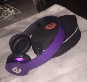 Beats by Dre purple solo HD headphones ear buds thumbnail 3