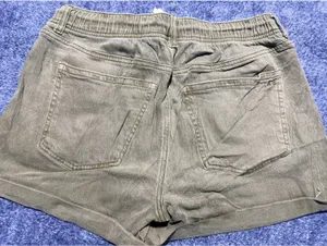 American Eagle Stretch Olive Green Casual Shorts Size 8 thumbnail 5