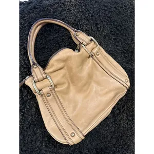 Banana republic handbag, beautiful tan color, excellent condition thumbnail 3