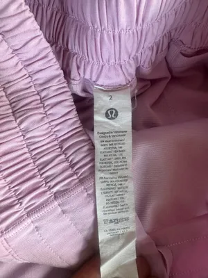 Lululemon Hotty Hot High-Rise 2.5" thumbnail 2