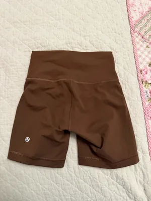 Lululemon wonder train 6 inch short thumbnail 2