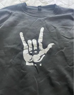 Men size medium sweatshirt Black thumbnail 2