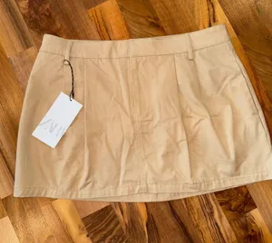 Zara Mini Skirt Tan Beige Khaki Pleated academia Casual Pocket Size M NWT school thumbnail 1