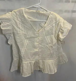 Levi's white blouse with small polka dots, size XL #polkadots #workwear. #171 thumbnail 1