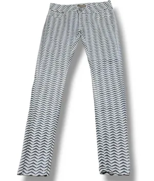 Romeo & Juliet Couture Jeans Size 27 29"W x 28.5"L Women's Skinny Jeans Stretch thumbnail 1