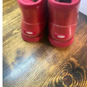 UGG Red Classic Clear Mini Boots Size‎ 5 thumbnail 10