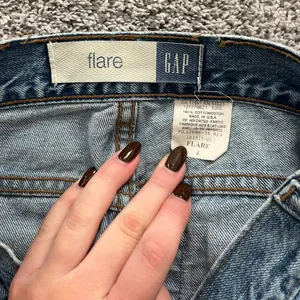 Gap Flare Jeans thumbnail 3