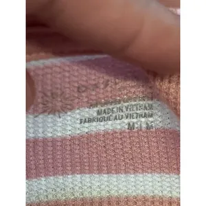 OFFLINE By Aerie Shirt Womens Medium Pink Stripe Henley Cropped Long Sleeve thumbnail 9