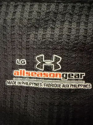 Under Armour Woman’s Black Quarter-Zip Performance Pullover Size Large thumbnail 2