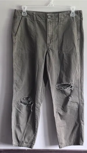 American Eagle Distressed Olive Green Women’s Pants Size 14 short thumbnail 1