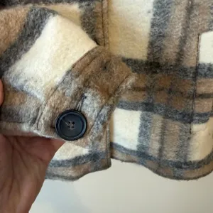 Zara Women Wool Blend Shacket S White Tan Gray Plaid Oversized Shirt Jacket thumbnail 7