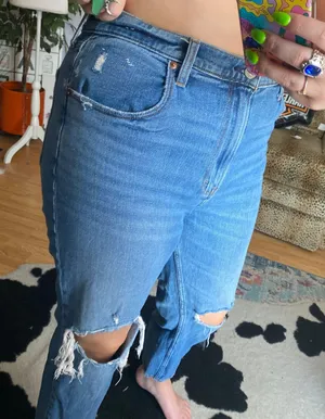 Abercrombie Distressed Jeans thumbnail 3