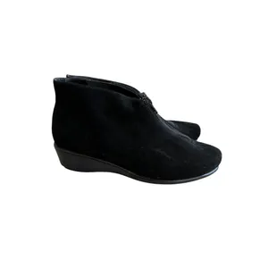 AEROSOLES Black Suede Zip Wedge Booties Ankle Boots Size 6.5 thumbnail 2