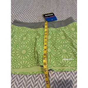 Patagonia Skirt BUILT IN Shorts Womens MEDIUM Outdoors Lightweight Green thumbnail 7