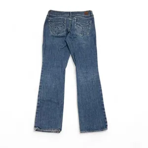 American Eagle Vintage Y2K Low-Rise Light Wash Distressed Straight Leg Jeans thumbnail 4