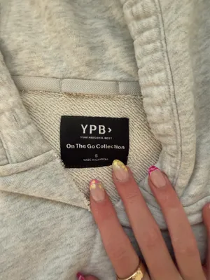 Abercrombie hoodie thumbnail 5
