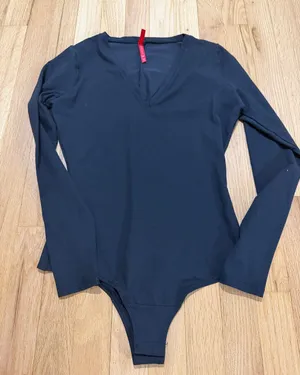 Spanx Black V-Neck Bodysuit Sz S thumbnail 1
