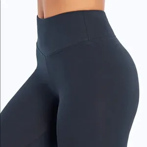 ✨ Bally Total Fitness Womens Tummy Control Capri Legging✨ thumbnail 6