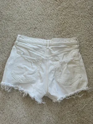 Abercrombie and Fitch The Mom Short High Rise thumbnail 2