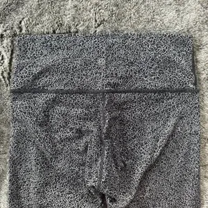 Lululemon Wunder Under Hi-Rise 1/2 Tight Sz 8 thumbnail 8
