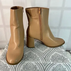 A New Day Tan Almond Toe Side Zip Block Heel Janelle Ankle Dress Bootie Size 11 thumbnail 1