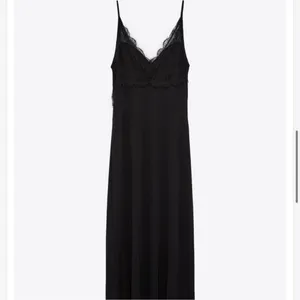 Zara Elegant Black Lace Maxi Dress thumbnail 9
