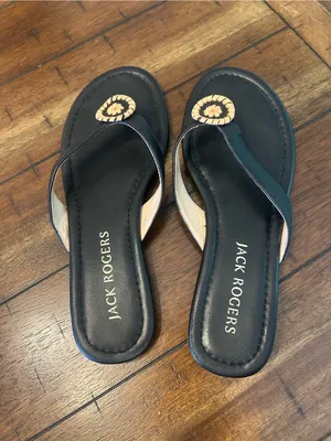 Jack Rogers Black Leather Thong Sandals with Woven Medallion Size 9.5 thumbnail 3