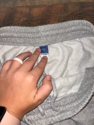 Old navy sweatpants  thumbnail 3