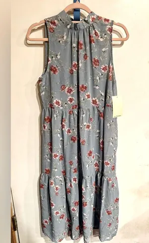 Live to be spoiled, Floral dress, Size L, NWT thumbnail 2