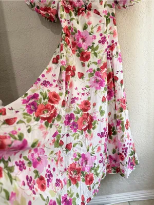 Abercrombie & Fitch Drama Puff Sleeve Maxi Dress in a vibrant red & pink floral thumbnail 10