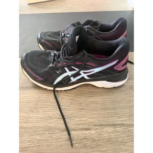 ASICS GT-2000‎ 7 Womens Running Shoes Black Pink 1012A146 Size 7.5 Wide thumbnail 3