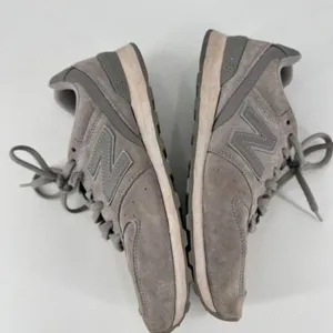 New Balance 696 Classic Women's Running Shoes WL696WPG Gray Suede Size‎ 9 thumbnail 5