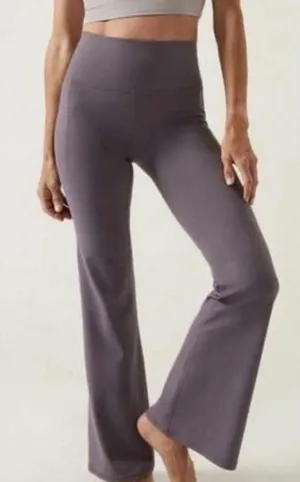 Athleta Salutation Stash Flare Pant dusty purple size XS thumbnail 1