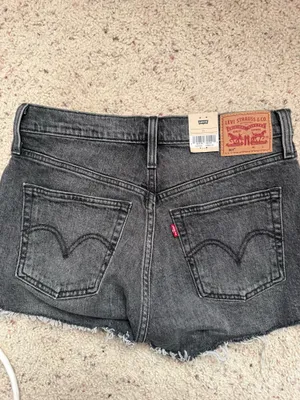 Levi’s  thumbnail 2