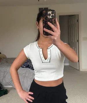PacSun Crop Top Short Sleeve White thumbnail 1