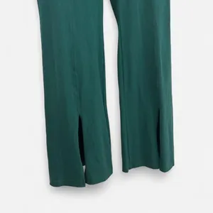 Aritzia TNA Butter™ Atmosphere Hi-Rise Split Flare Leggings Green XL athleisure thumbnail 4